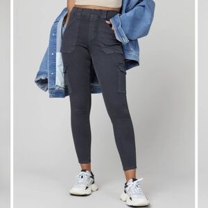 Spanx Stretch Twill Ankle Cargo Pants - Size L